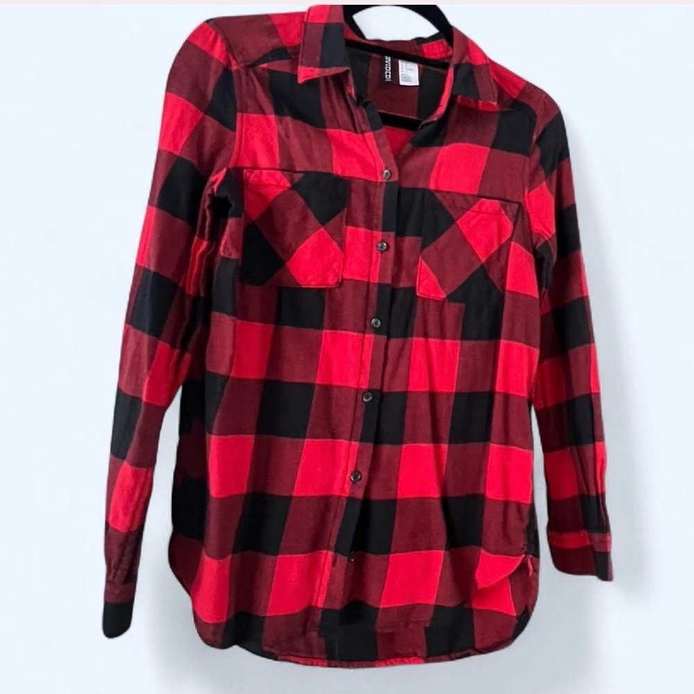 H&M Red and Black Plaid Button Down Shirt